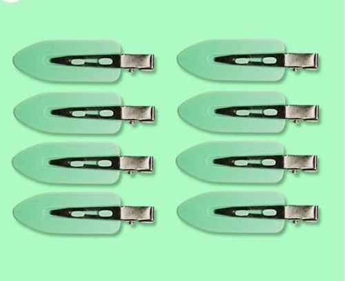 Give cosmetics hair clips - me,
