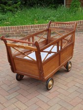 Unique vintage 1955 French cotbed on wheels in very good condition