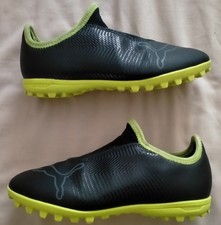 Kids Puma Football Trainers uk  Size 13 Hardly Worn