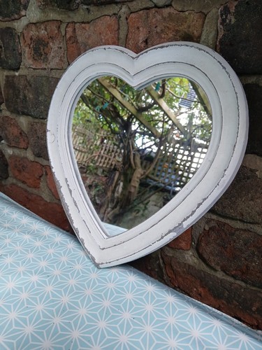 Shabby chic white heart - , wall
