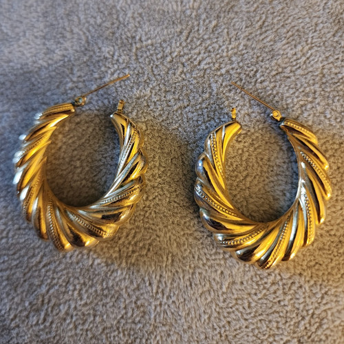 Vintage textured gold swirl - vintage,