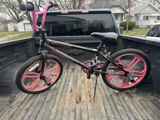 Mongoose Craze 20 Inch Bmx