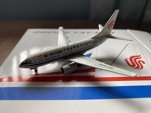 Air china boeing 737 600 - air,
