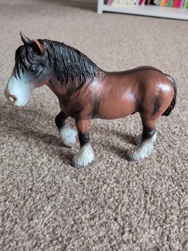 Schieich 2000 retired horse - retired,
