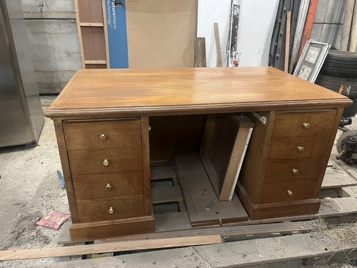 Large oak desk - oak, desk.