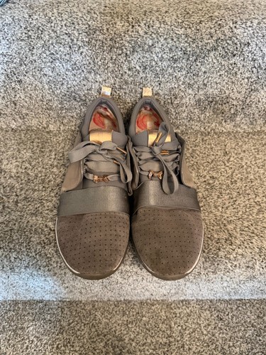 Vgc size grey ted - vgc,