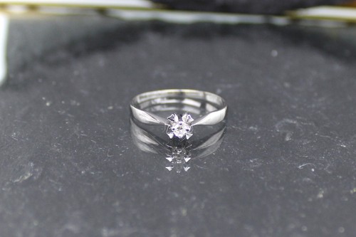 Solitaire ring brilliant - solitaire, ring,