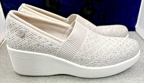 Martha stewart skechers - x,