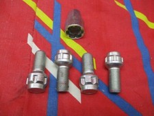 Locking Alloy Wheel Nuts Bolts 4 + 1 Head (M14 x 26mm)