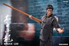 Bruce Lee with Nunchaku 1/9