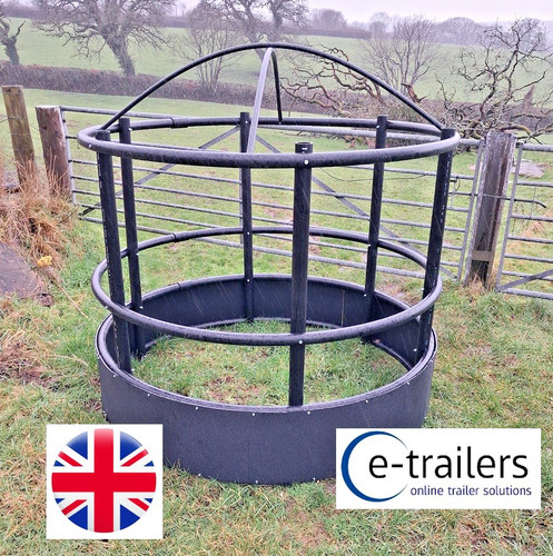 Round bale feeder horse - feeder,