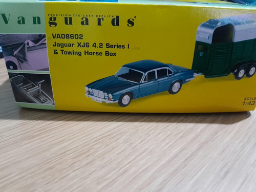 Corgi vanguards jaguar - corgi,
