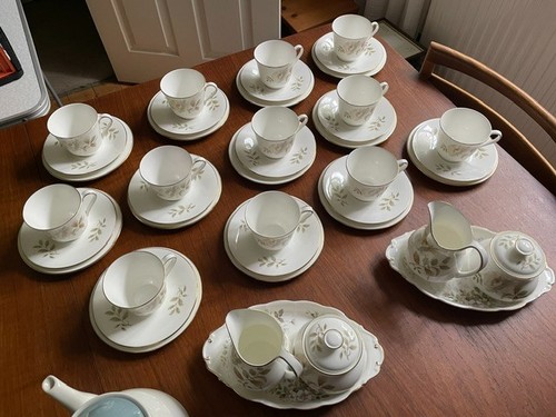 Royal doulton tea - set, 12