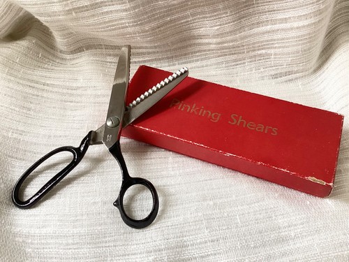 Vintage pinking shears - vintage,