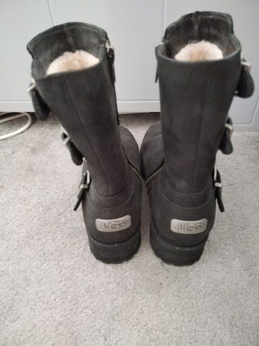 Ugg boots size 5 - size, 5.5