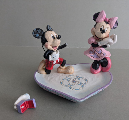 Disney traditions mickey - traditions,