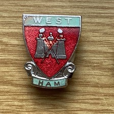 RARE OLD VINTAGE  WEST HAM UNITED F.C SHIELD BADGE 