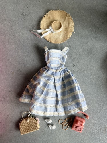 Vintage 1959 barbie doll - vintage,
