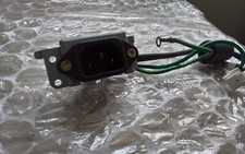 SAMSUNG 32" LCD FREEVIEW TV