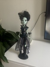 Monster High Ghouls Rule Frankie Stein doll 