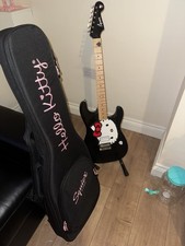 Black Fender x Hello Kitty
