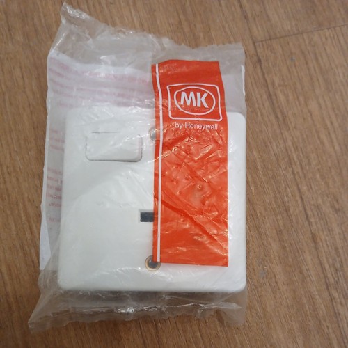 K2757whi 13a 250v dp - mk,