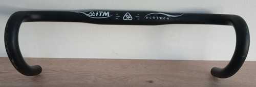 Itm e c h - itm, "a-l-u-t-e-c-h"