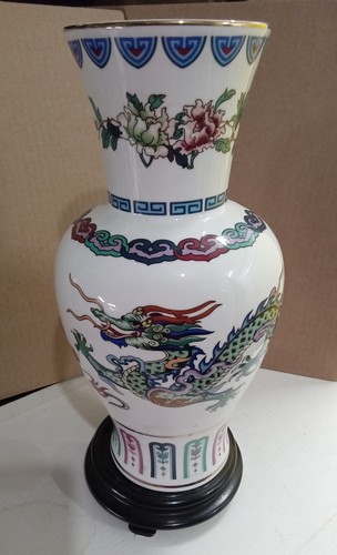 Franklin mint porcelain vase - porcelain,