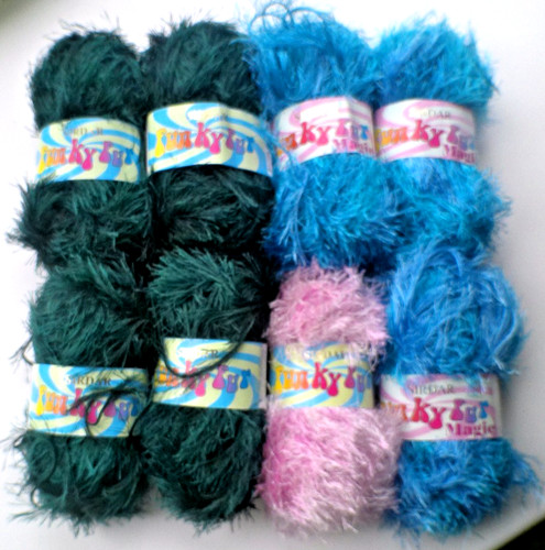 400g sirdar funky fur - 400g,
