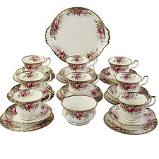 Royal Albert, Autumn Roses