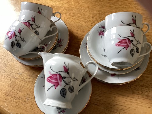 Made czechoslovakia cups - in,