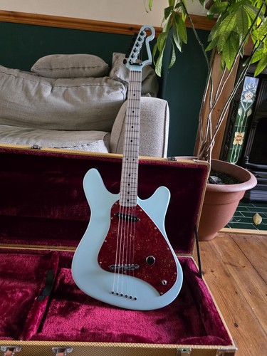 Molindar custom squier venus - custom,