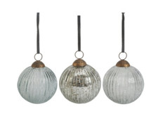 Set of 3 Glass Ribbed Baubles