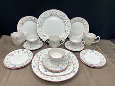 Johnson Brothers "SUMMER CHINTZ" England ~ 19 pc Lot ~ Plates, Mugs, Cups, ++ 