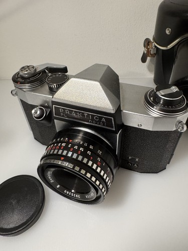 Clean old school praktica - clean,