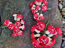 36 Toadstools (3cm, 2.5cm &