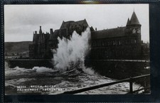 Storm Scene, Promenade