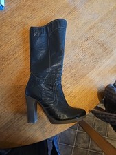 Fly London Women's Leather
