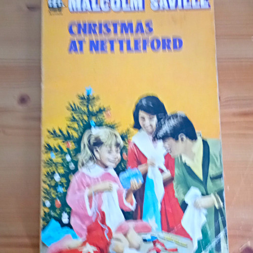 Malcolm saville christmas - saville, at
