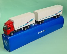 Conrad Volvo FH16 Globetrotter 6 x 2 with 4 Axle Trailer, 1:50