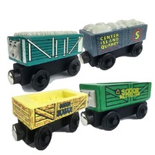 4x Wooden Railway Train