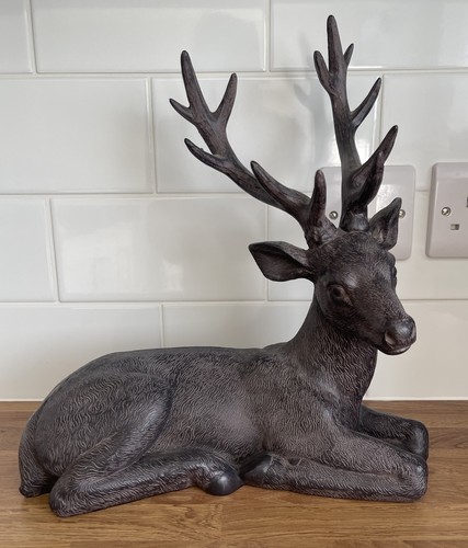 Brown rustic deer - brown,
