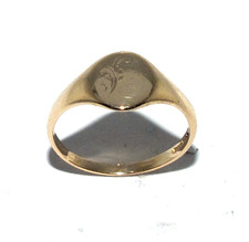 Childrens/kids 9ct yellow gold signet ring with foliage design, UK size F1/2