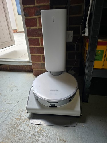 Samsung jet bot robot - ai+,