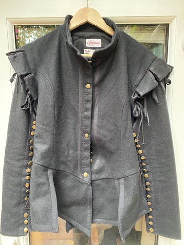16th 17th century - century, black