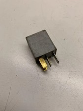 TOYOTA AVENSIS T25 Relays