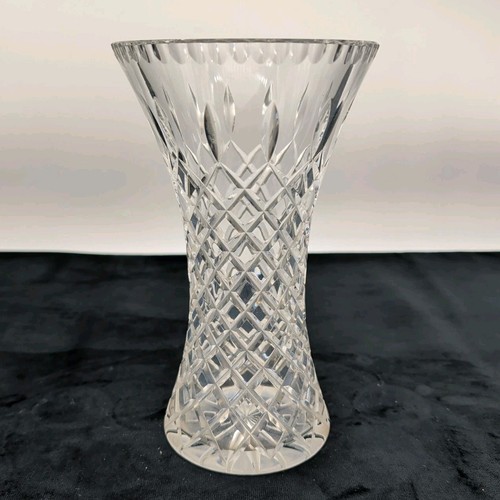 Cut crystal waisted flower - crystal,