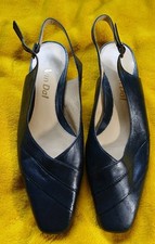 Van Dal Renfrew Ladies Black Low Heeled Court Shoes Size 7.5 D