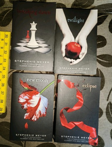 Twightlight original book - twightlight, 4