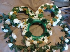 Green White Gold Centre Pieces